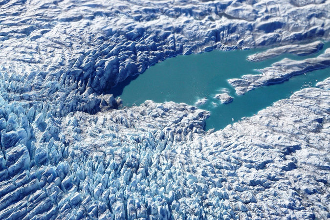 Una fotografía aérea tomada en mayo cerca de Kangerlussuaq, Groenlandia, por el programa de la NASA llamado Operation IceBridge (operación puente de hielo) Credit Reuters