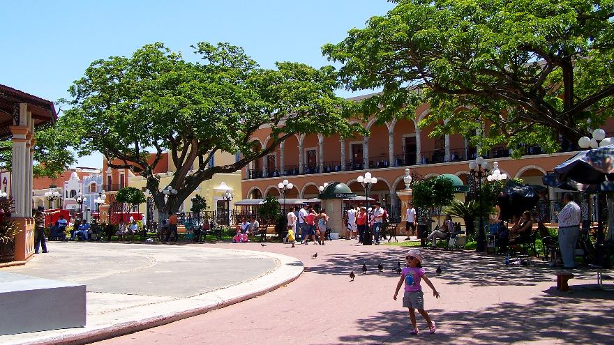 Comercios en Campeche cierran por exceso de gastos