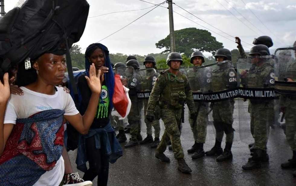 Guardia Nacional detiene a migrantes en Chiapas