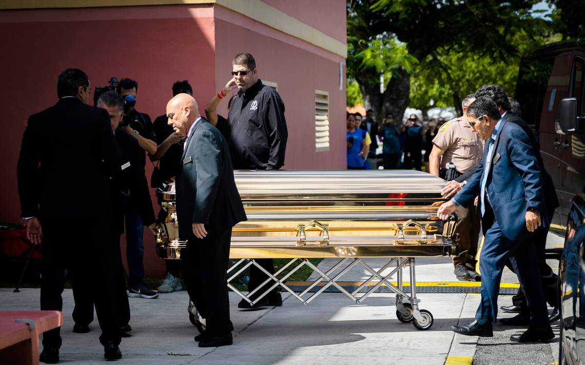 AMLO autorizó usar Bellas Artes para homenaje a José José