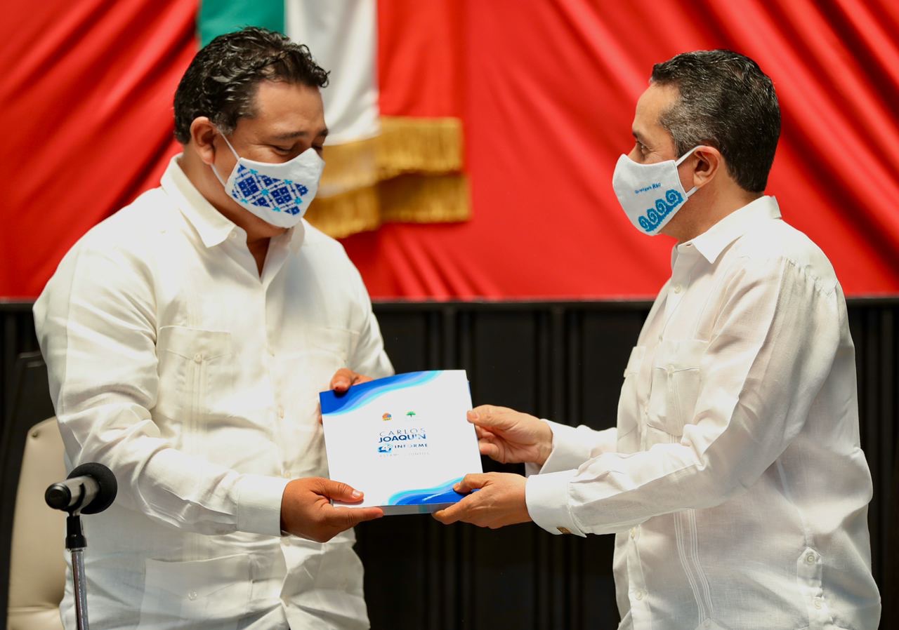 Carlos Joaquín entrega su 4to informe de gobierno al Congreso de Q. Roo