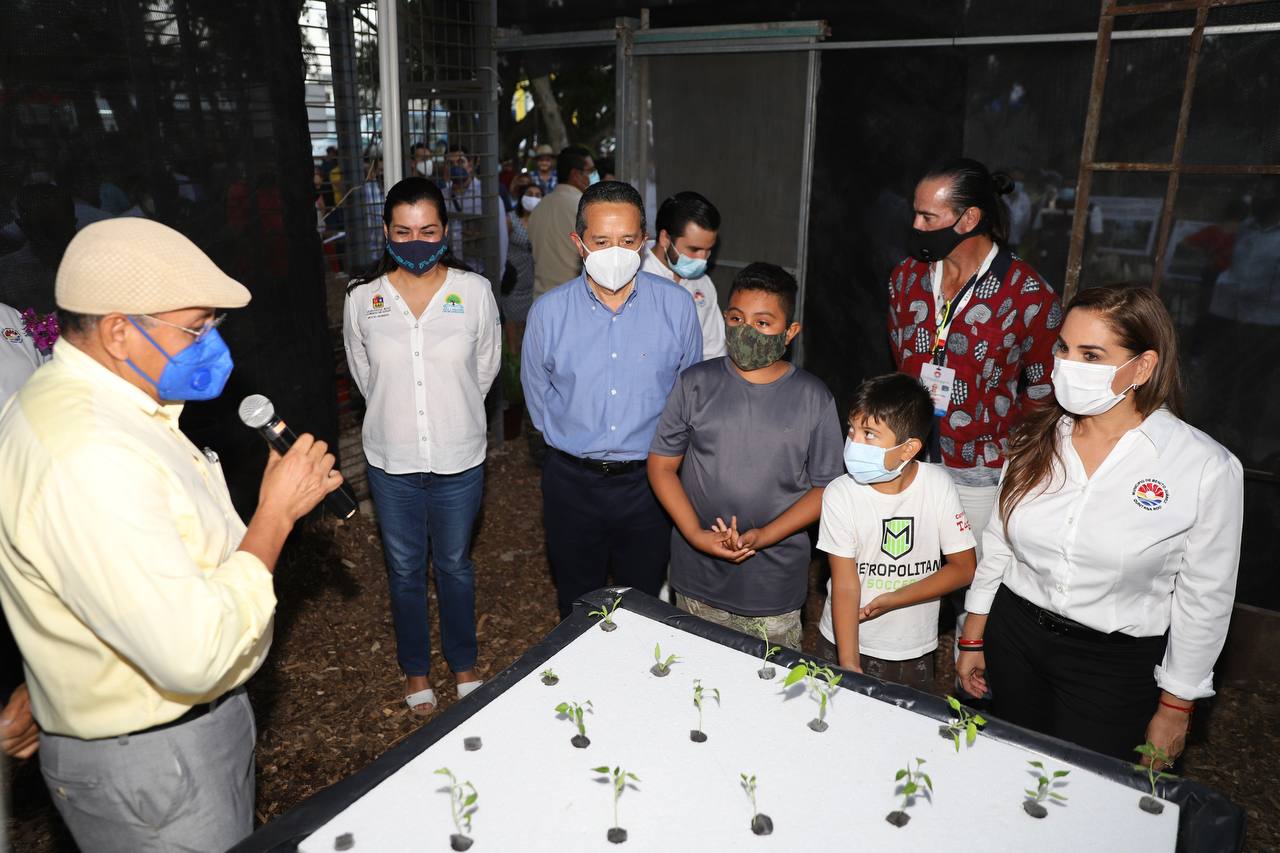 Carlos Joaquín inaugura un Huerto Urbano en Cancún