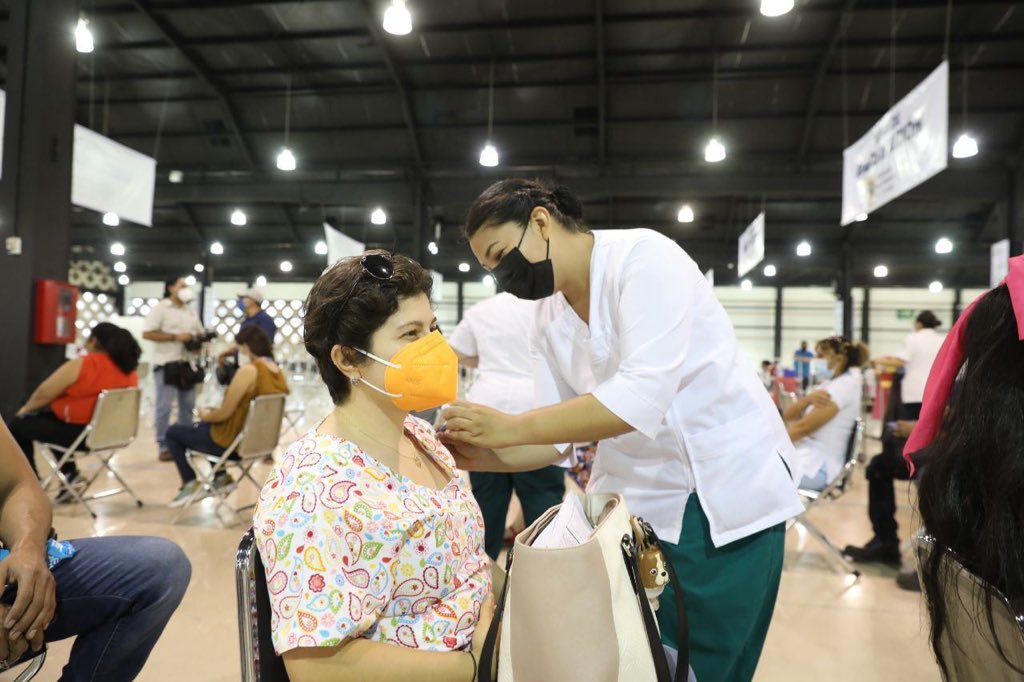 Arranca vacunación anticovid en personas de 40 a 49 años de Mérida