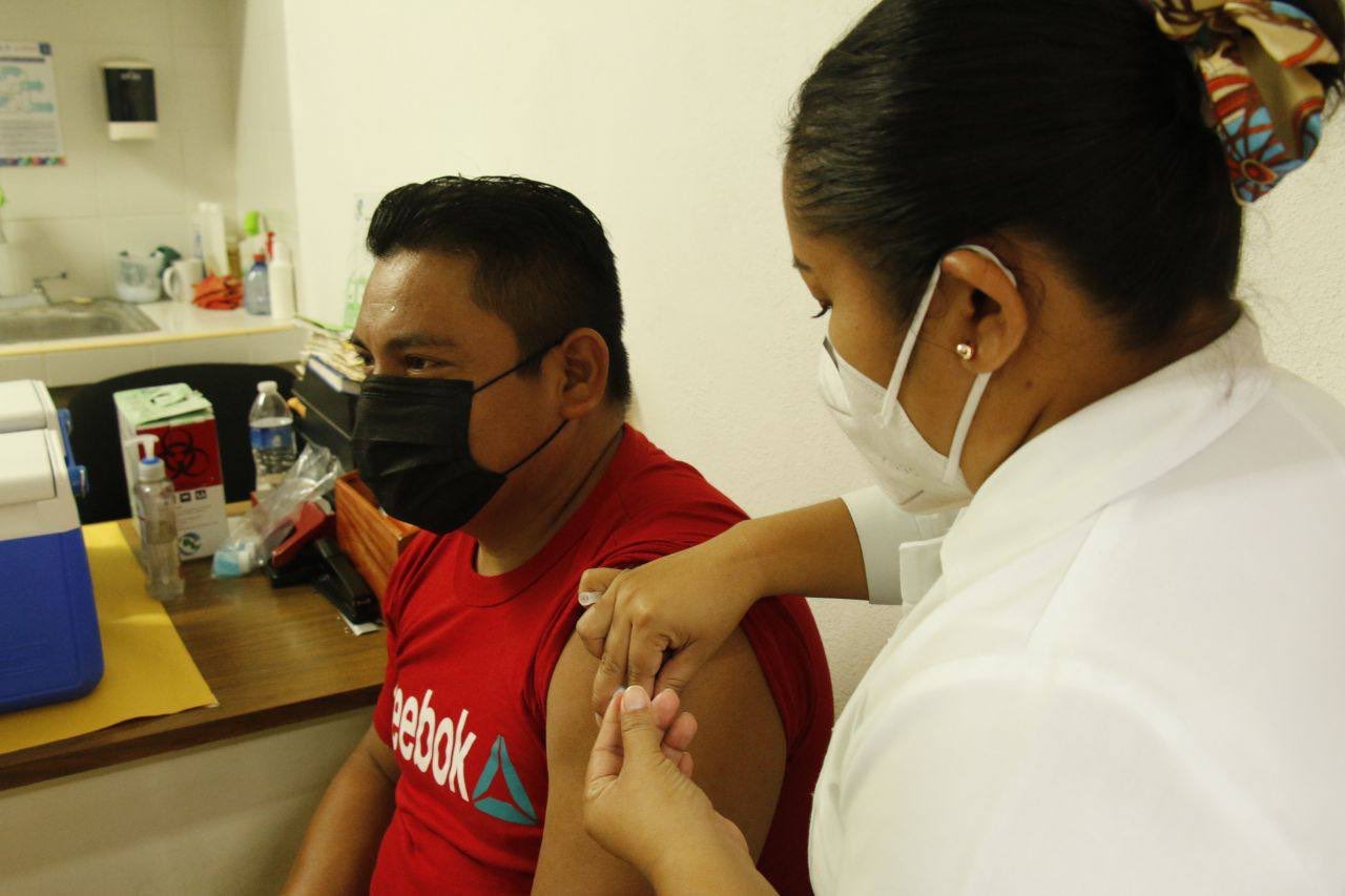 Avanza a buen ritmo la vacunación contra Covid-19 en Yucatán