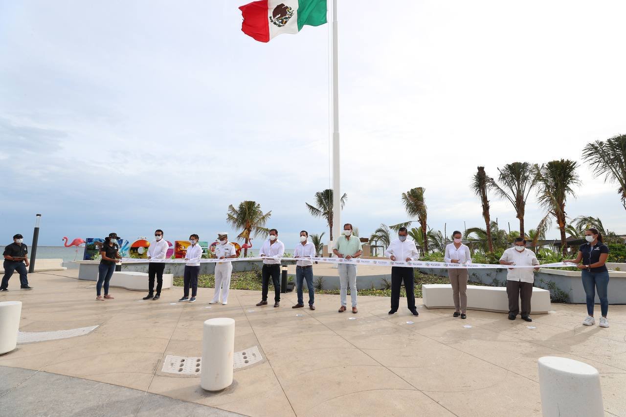 Mauricio Vila entrega la segunda etapa de modernización del Malecón de Progreso