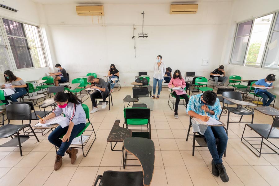 Estudiantes en Yucatán regresan a clases presenciales este lunes
