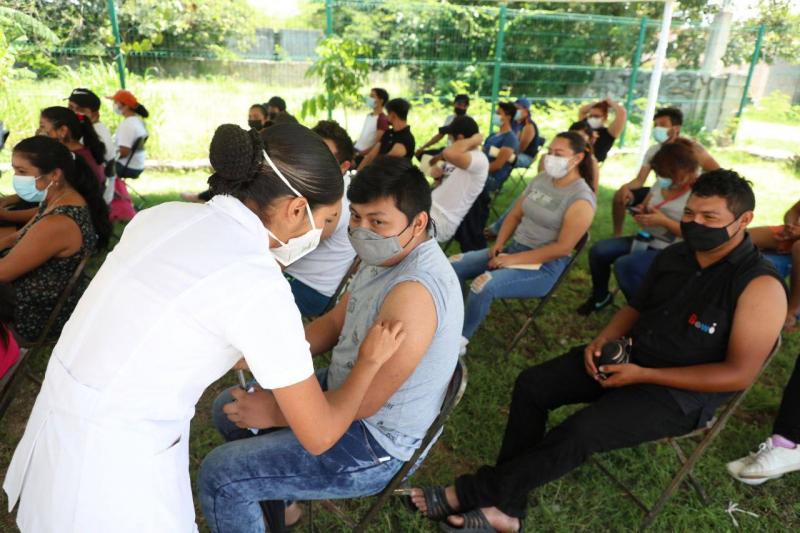 Yucatán anuncia segunda dosis de Sinovac para jóvenes de 18 a 29 años