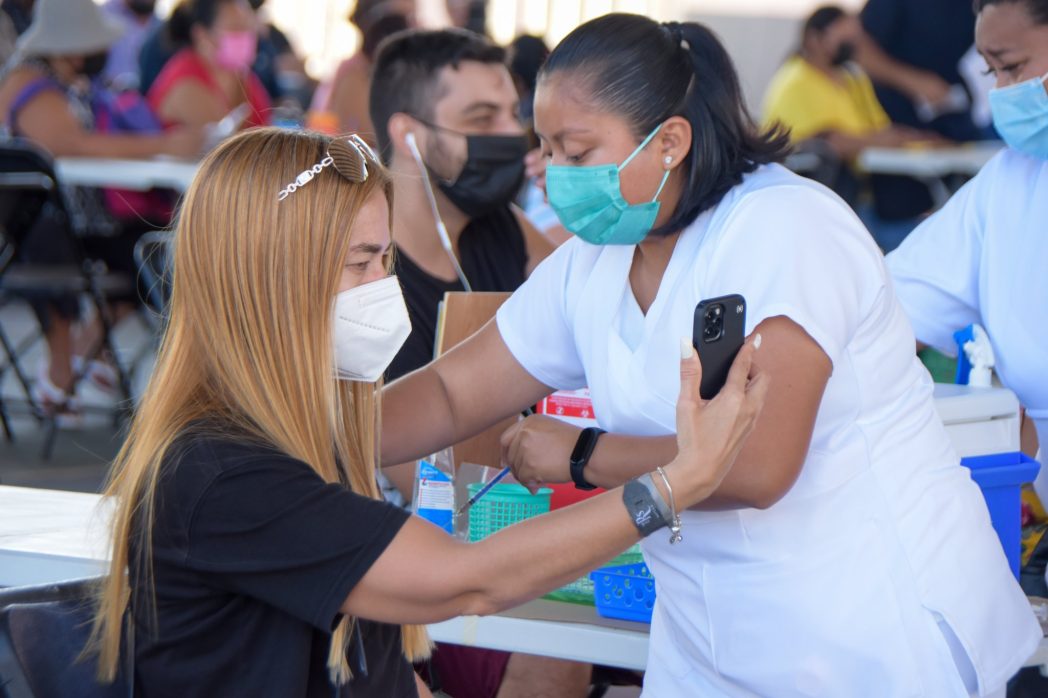 Anuncian refuerzo anticovid para para jóvenes de 18 en Cancún