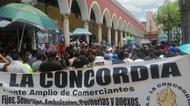 Comerciantes Ambulantes se manifiestan en Mérida; Ayuntamiento se dice abierto al diálogo