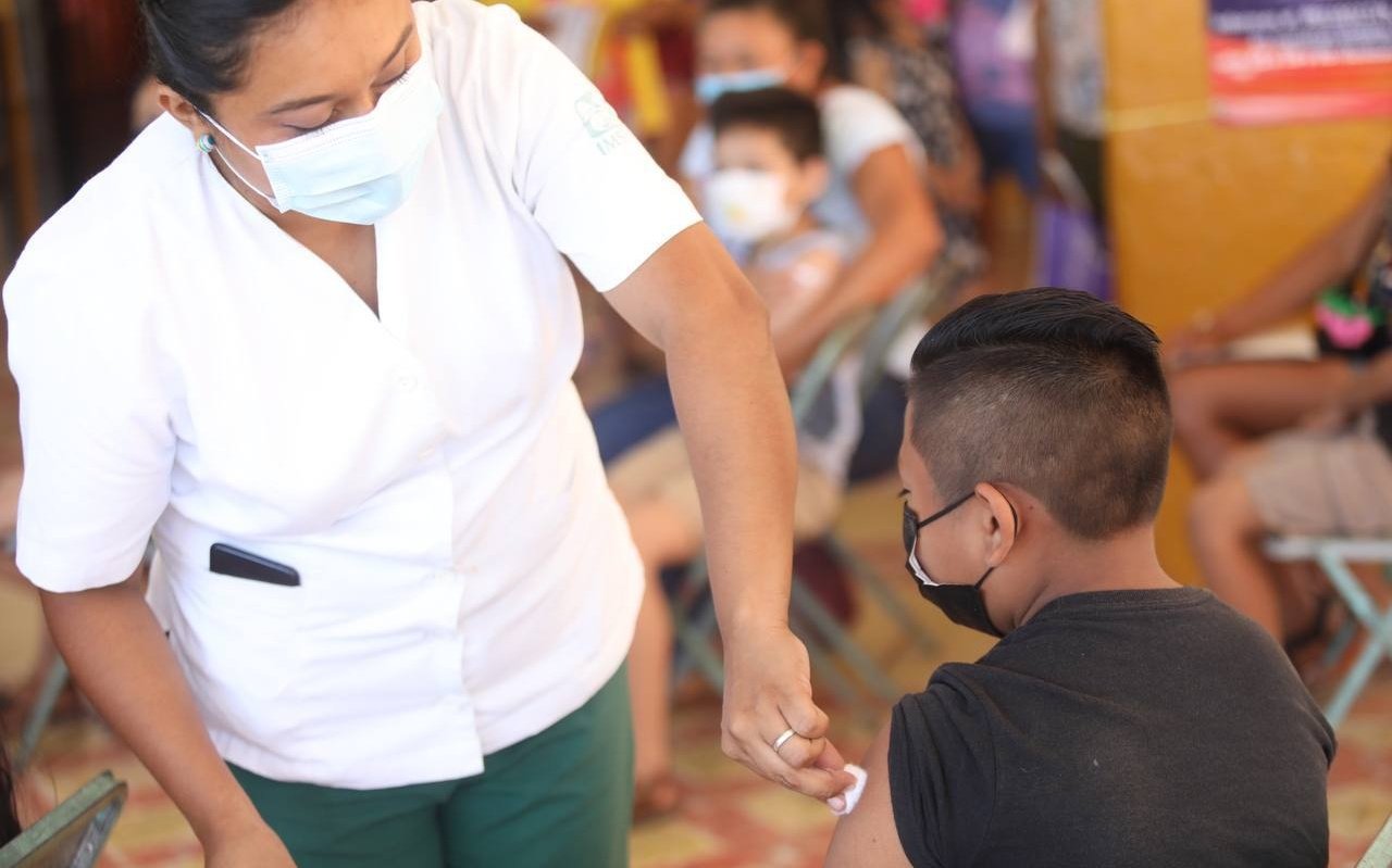 Inicia vacunación anticovid en menores de 5 a 11 años de 10 municipios de Yucatán