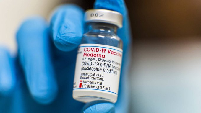 Reino Unido aprueba vacuna contra Covid-19 capaz de proteger de Ómicron