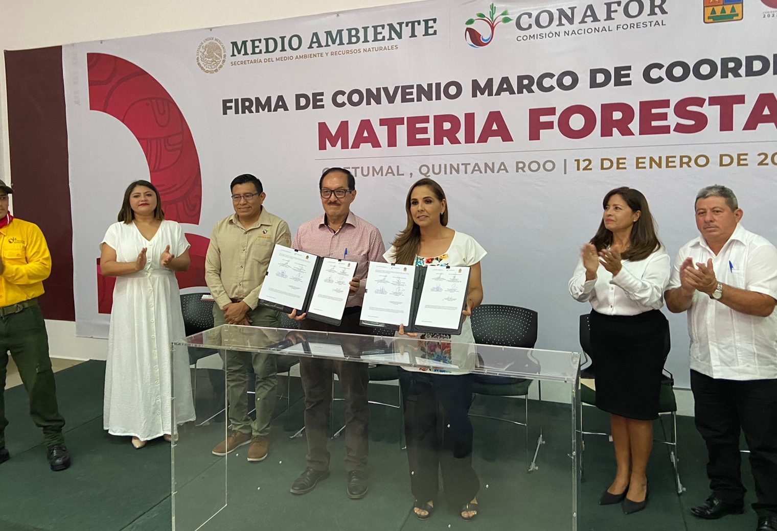 Mara Lezama y Conafor firman convenio para la conservación de la riqueza forestal de QRoo