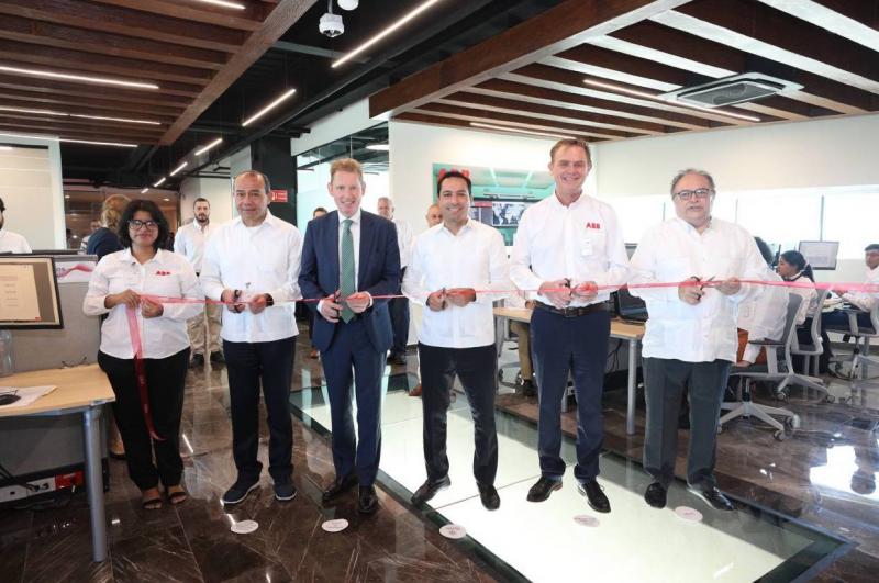 Mauricio Vila celebra llegada de empresa de talla mundial a Yucatán