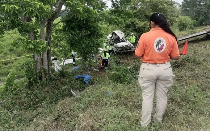 Accidente carretero en Tabasco deja 5 migrantes muertos
