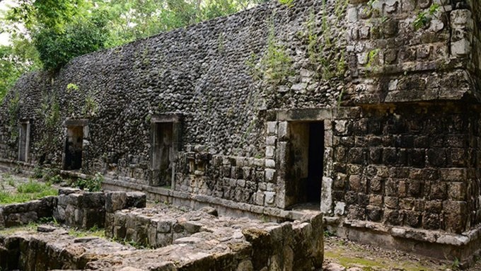 Hallan ofrenda de cuchillos prehispánicos en Kulubá, Yucatán