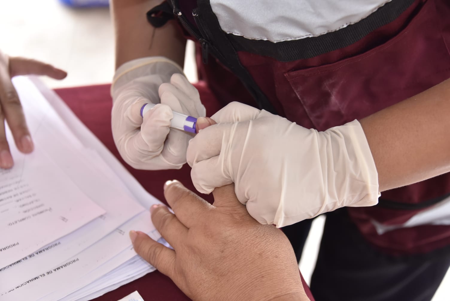 Realizan pruebas gratis de hepatitis en Escárcega, Carmen y Campeche