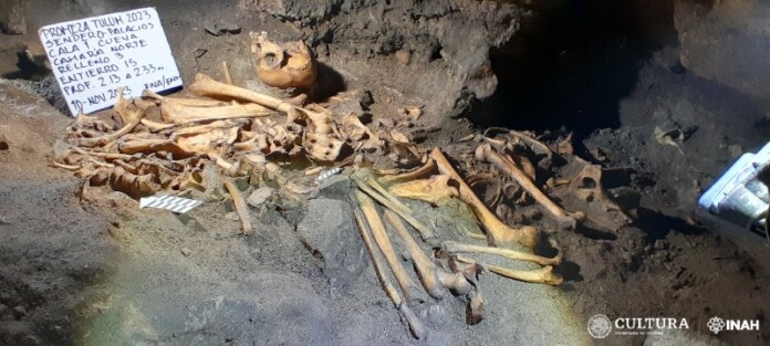 Hallan una cueva con restos humanos y ofrendas mayas en Tulum