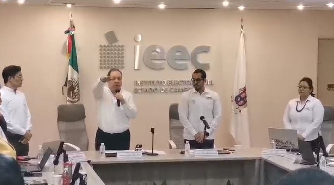 Juan Carlos Mena toma protesta como presidente del Instituto Electoral de Campeche