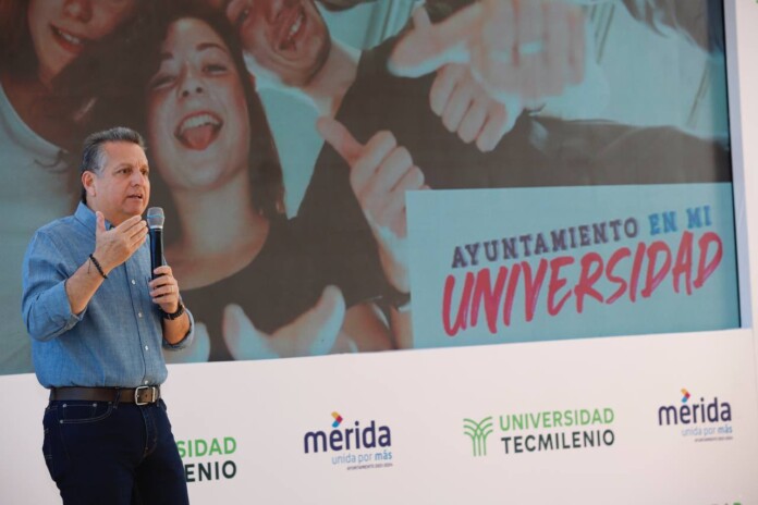 Ayuntamiento de Mérida acerca sus servicios a la comunidad estudiantil