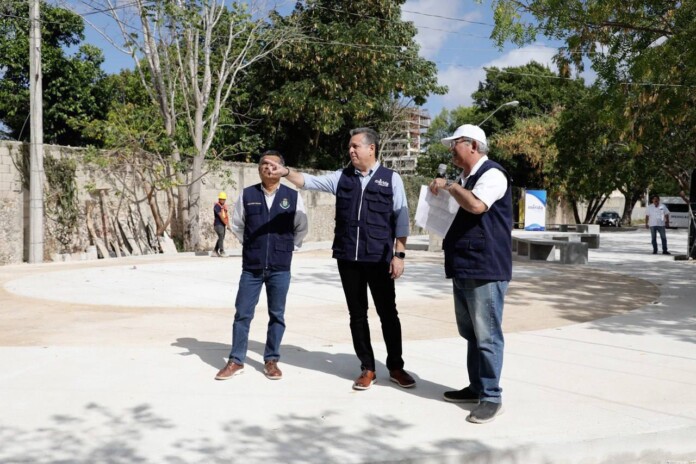 Ayuntamiento supervisa construcción del parque al norte de Mérida