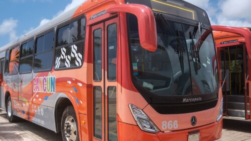 Cancún estrena 100 autobuses de transporte público