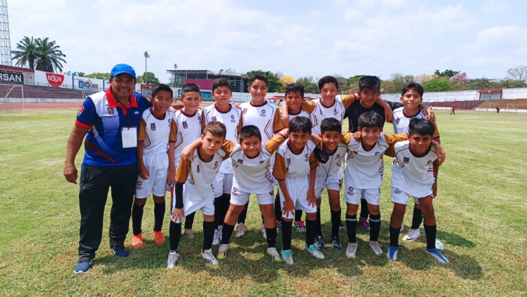 Campeche hace historia con doble clasificación en fútbol para los Nacionales CONADE 2024