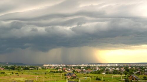 Onda tropical número 8 dejará lluvias intensas en varios estados este martes