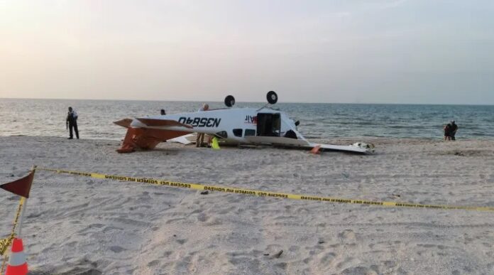 Se desploma avioneta en playa de Ciudad del Carmen