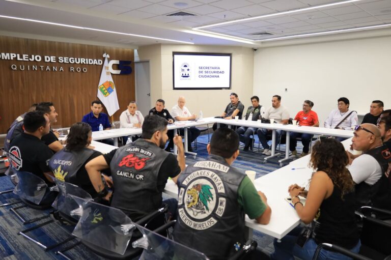 Motociclistas se reúnen con autoridades para analizar reformas a la Ley de Movilidad