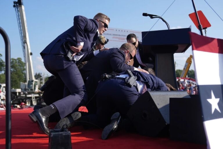 El FBI investiga el tiroteo como posible acto de terrorismo doméstico