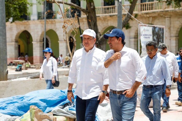 Avanzan obras de remodelación de la Plaza Grande