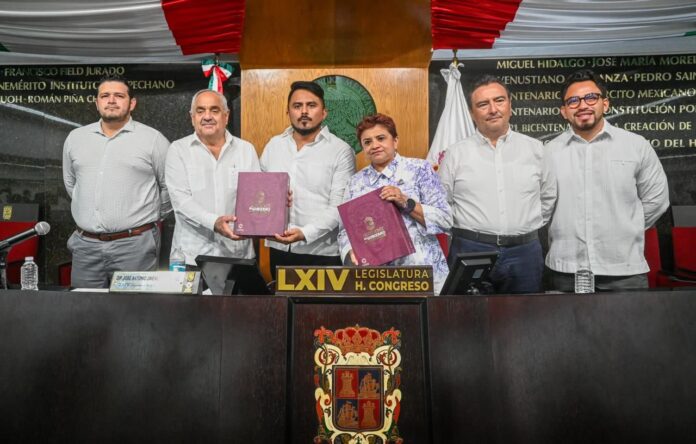 Congreso de Campeche recibe el Tercer Informe de Gobierno