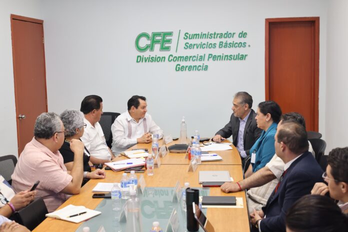 “Huacho” Díaz anuncia mesa de trabajo entre productores y CFE