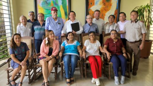 'Huacho' Díaz se reúne con fundadores de Morena en Yucatán