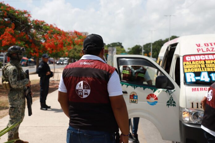 Mantiene operativo contra aumento de tarifas al transporte público en QRoo