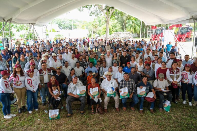 Entregan semilla certificada de frijol a más de 2 mil productores