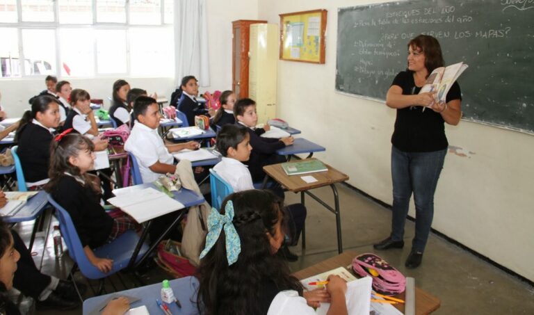 Maestras y maestros frente a grupo se integran a centros de trabajo el 21 de agosto: SEP