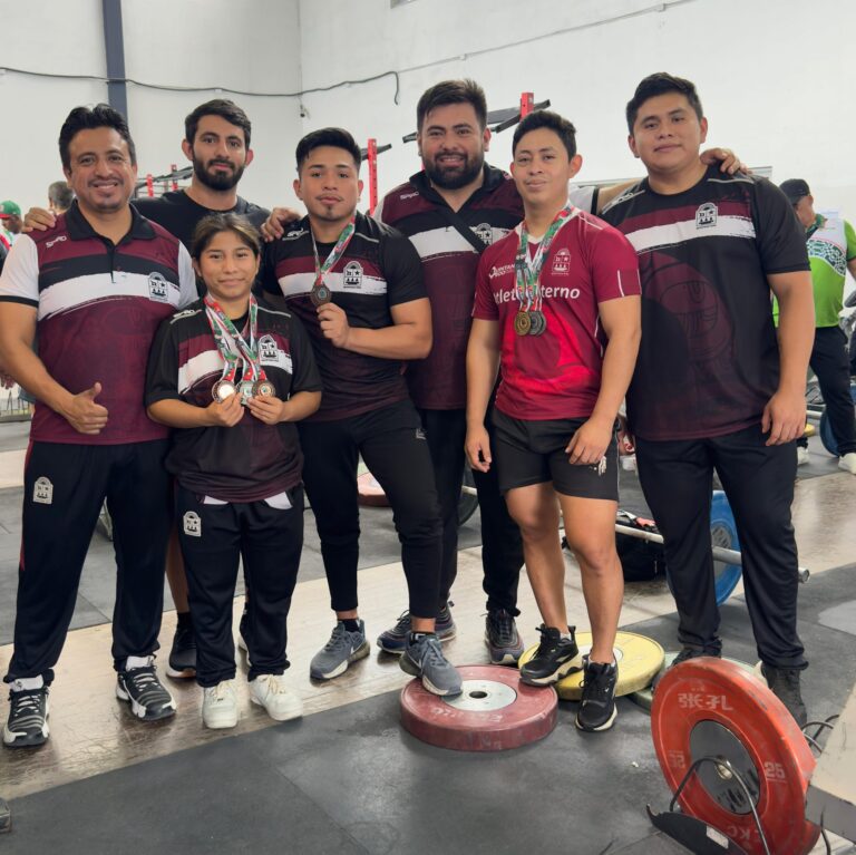 Pesistas quintanarroenses logran nueve medallas en Campeonato Nacional de Primera Fuerza