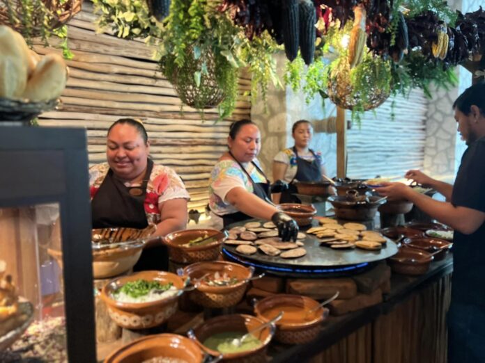 Cocineras tradicionales compartirán sus saberes en la Riviera Maya