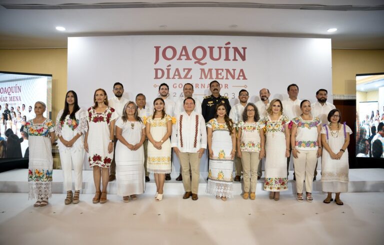 ‘Huacho‘ Díaz presenta al “gabinete del pueblo”