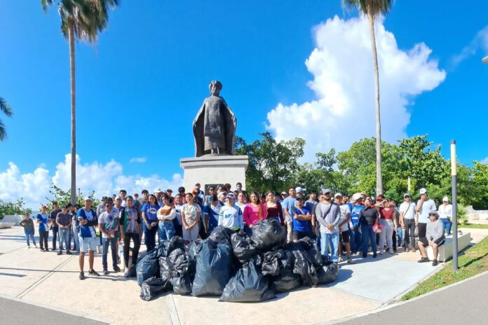 Recolectan casi 500 kilos de residuos sólidos a lo largo del Boulevard Bahía de Chetumal