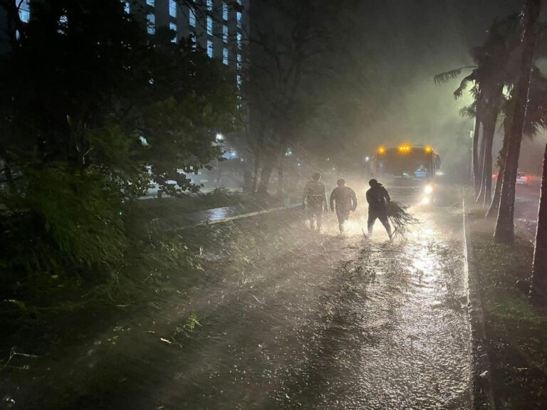 Suspenden clases en Quintana Roo por avance de ‘Helene’
