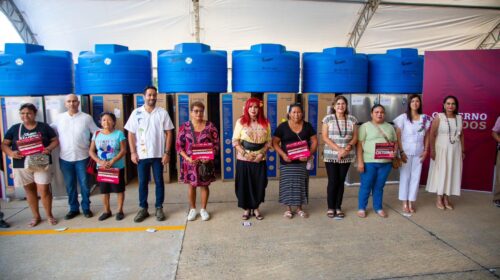 Entregan apoyos del Bienestar en Ciudad del Carmen