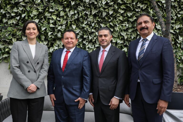 ‘Huacho’ Díaz y García Harfuch revisan estrategia de seguridad para Yucatán