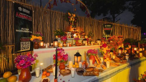 Inauguran ofrenda monumental en la Plaza Grande de Mérida