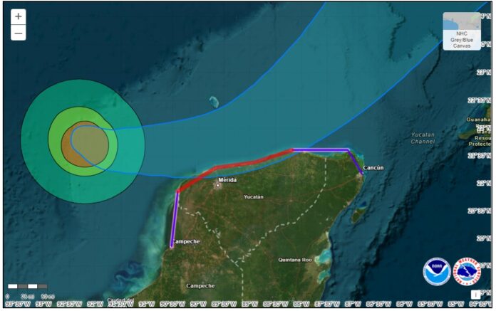 'Milton' se fortalece a huracán categoría cuatro cerca de la Península de Yucatán