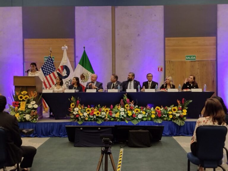 Campeche establece una alianza con Peace Corps