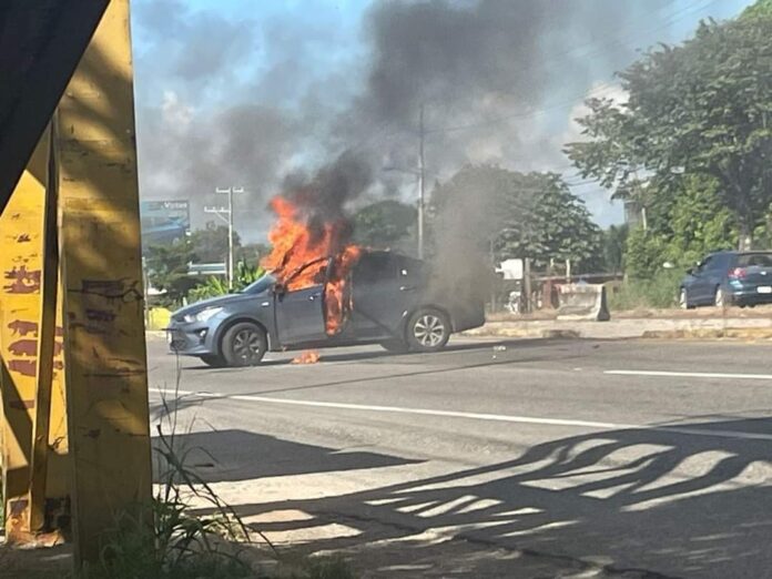 Nueva ola de violencia y quema de autos en Villahermosa, Tabasco