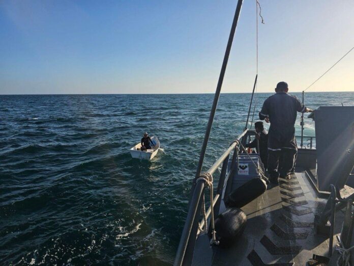 Rescatan a náufrago al noroeste de Progreso, Yucatán