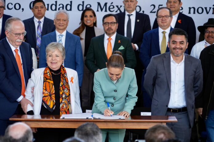 Sheinbaum y gobernadores firman Acuerdo Nacional por el Derecho Humano al Agua